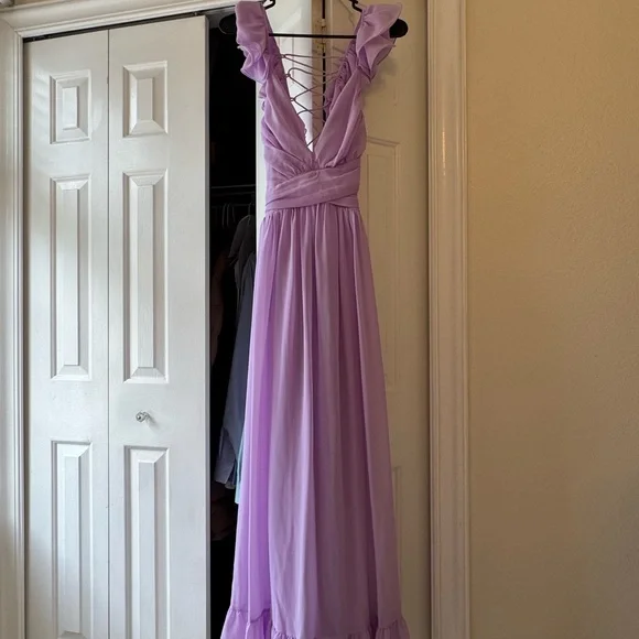 Lulu’s Lilac Ruffled Open-Back Evening Gown - Picture 4 of 9